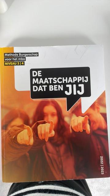 Onderwijsassistente boeken beschikbaar voor biedingen
