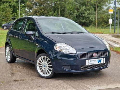 Fiat Punto 1.4 5DR 2009 Blauw | APK | Leuke auto |, Auto's, Fiat, Particulier, Punto, ABS, Airbags, Airconditioning, Boordcomputer