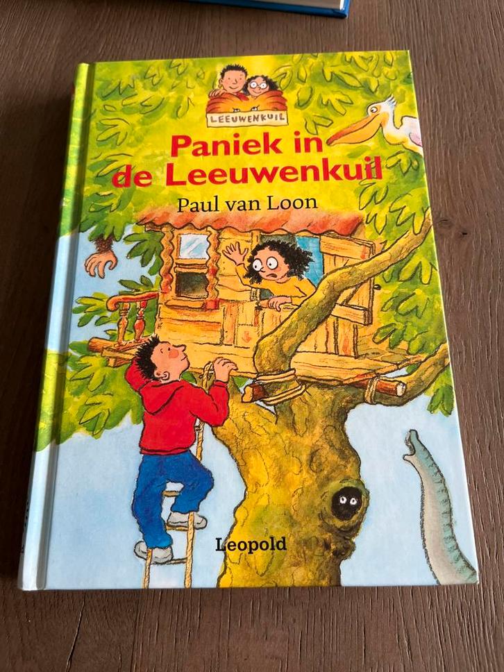 Paniek in de Leeuwenkuil - Paul van Loon, Boeken, Kinderboeken | Jeugd | onder 10 jaar, Gelezen, Fictie algemeen, Ophalen