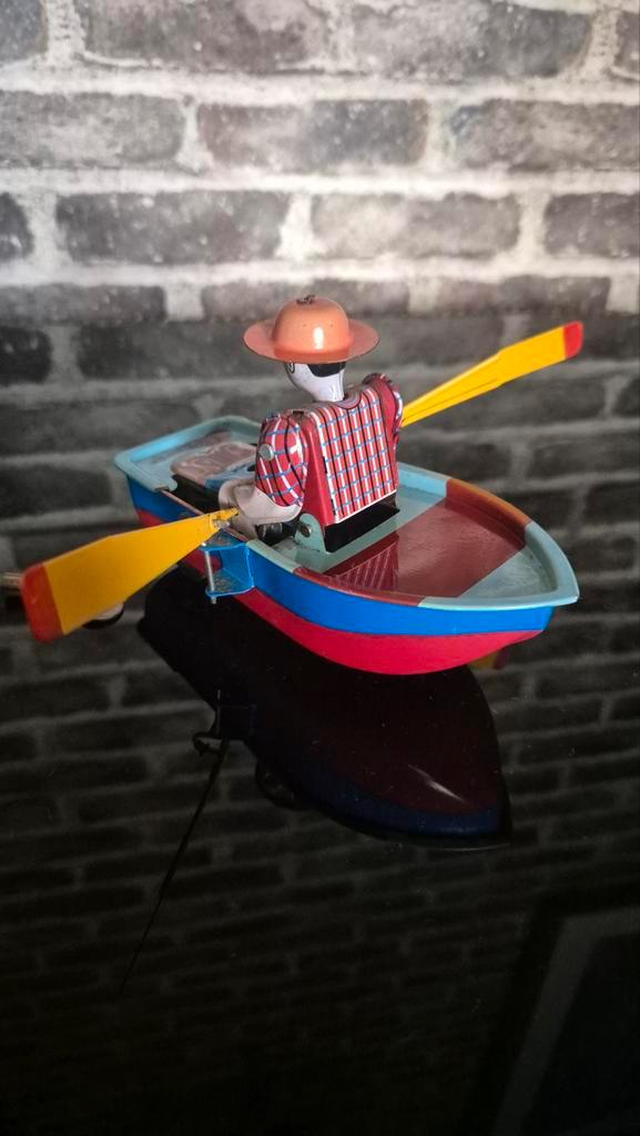 Vintage Blikken Roeiboot met Figuur, Antiek en Kunst, Antiek | Speelgoed, Ophalen of Verzenden