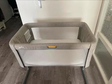  Joie Roomie Glide Co-Sleeper - Almond - Zo goed als nieuw! beschikbaar voor biedingen