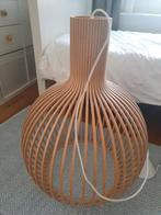 Secto Octo 4240 (68x54 cm), Ophalen, Zo goed als nieuw, 50 tot 75 cm