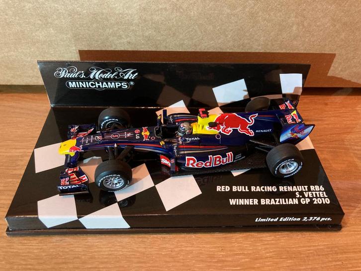 ✅ Sebastian Vettel 1:43 Winner Brazilian GP 2010 RB6 F1, Verzamelen, Automerken, Motoren en Formule 1, Nieuw, Formule 1, Ophalen of Verzenden