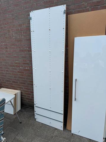 2x ikea pax kast 50 cm met laden