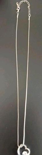 Nieuw laatste mooie set,oorbellen en ketting, Ophalen of Verzenden, Zo goed als nieuw, Zilver, Verstelbaar