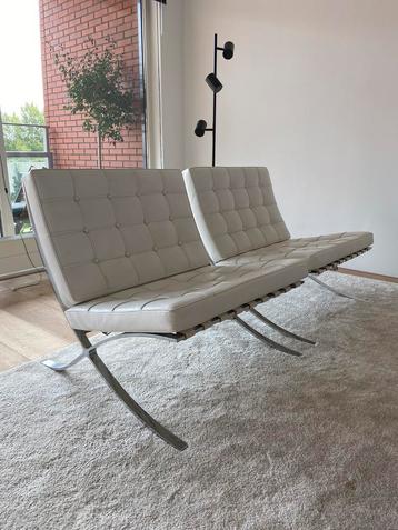 Barcelona stoelen - alivar MVSEUM collectie beschikbaar voor biedingen