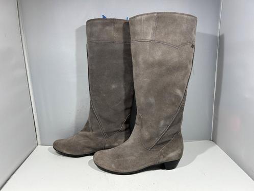 Gabor, maat 38, stijlvolle grijs suède aantrek laarzen, Kleding | Dames, Schoenen, Zo goed als nieuw, Hoge laarzen, Grijs, Verzenden
