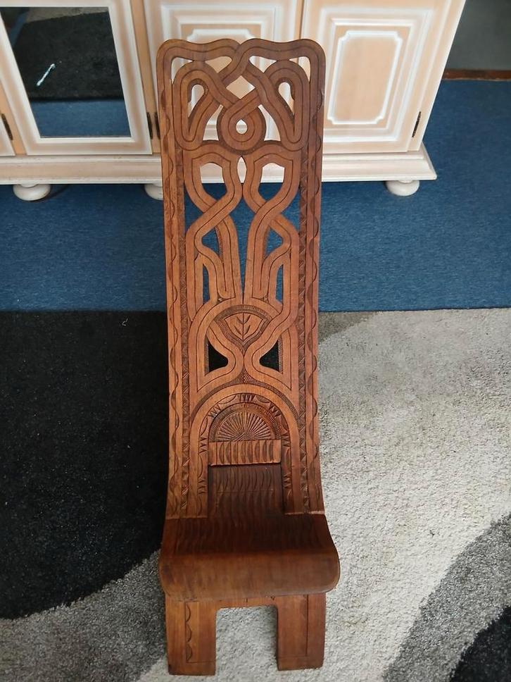 Surinaamse marron klap stoel houtsnijwerk klapstoel Suriname, Antiek en Kunst, Kunst | Niet-Westerse kunst, Ophalen