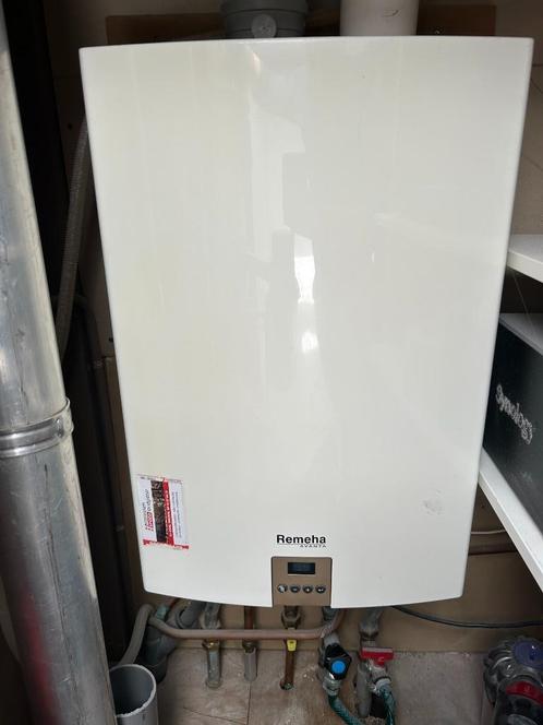 Remeha Avantha CV, Doe-het-zelf en Verbouw, Verwarming en Radiatoren, Gebruikt, Cv-ketel of Combi-ketel, 800 watt of meer, Minder dan 30 cm