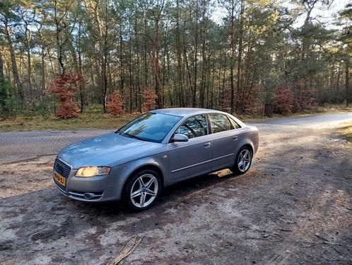 Audi A4 2.0 96KW 2006 Grijs, Auto's, Audi, Particulier, A4, Benzine, D, Sedan, Handgeschakeld, Origineel Nederlands, Zilver of Grijs