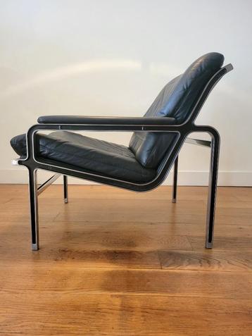 Mid Century fauteuil van André Vandenbeuck voor Strässle  beschikbaar voor biedingen