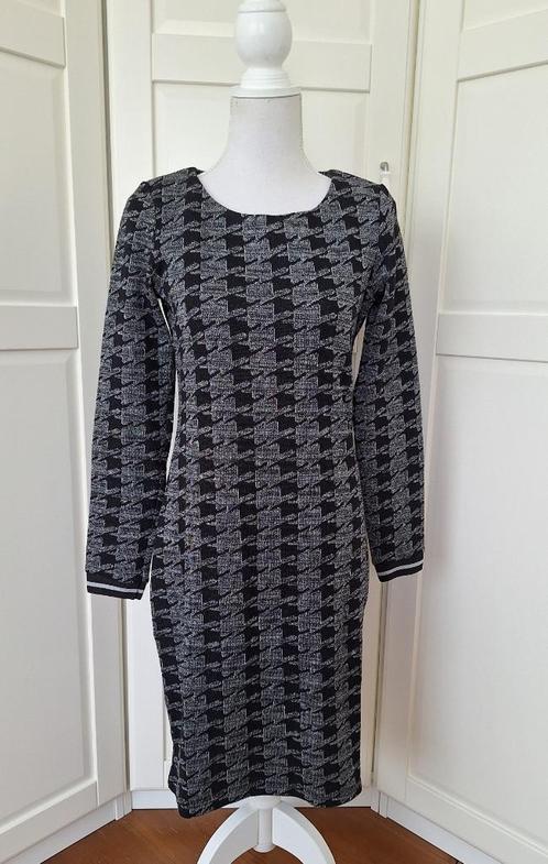 Geisha nieuwe zwarte pied a poule jurk S 36 (valt als M), Kleding | Dames, Jurken, Nieuw, Maat 36 (S), Zwart, Boven de knie, Ophalen of Verzenden