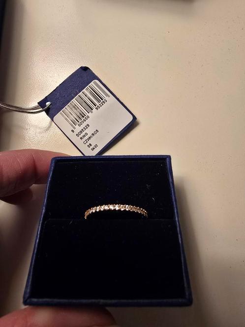 Zwarovski subtiele ring, Verzamelen, Swarovski, Zo goed als nieuw, Ophalen of Verzenden