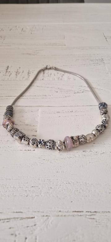 €125,- Pandora ketting zilver 42.cm met 25 Pandora bedels!! beschikbaar voor biedingen