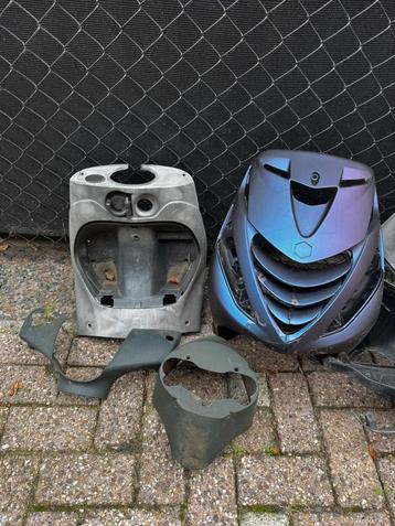 Zip-kappenset beschikbaar voor biedingen