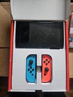 Nintendo switch OLED model, Switch OLED, Met games, Met 2 controllers, Ophalen of Verzenden