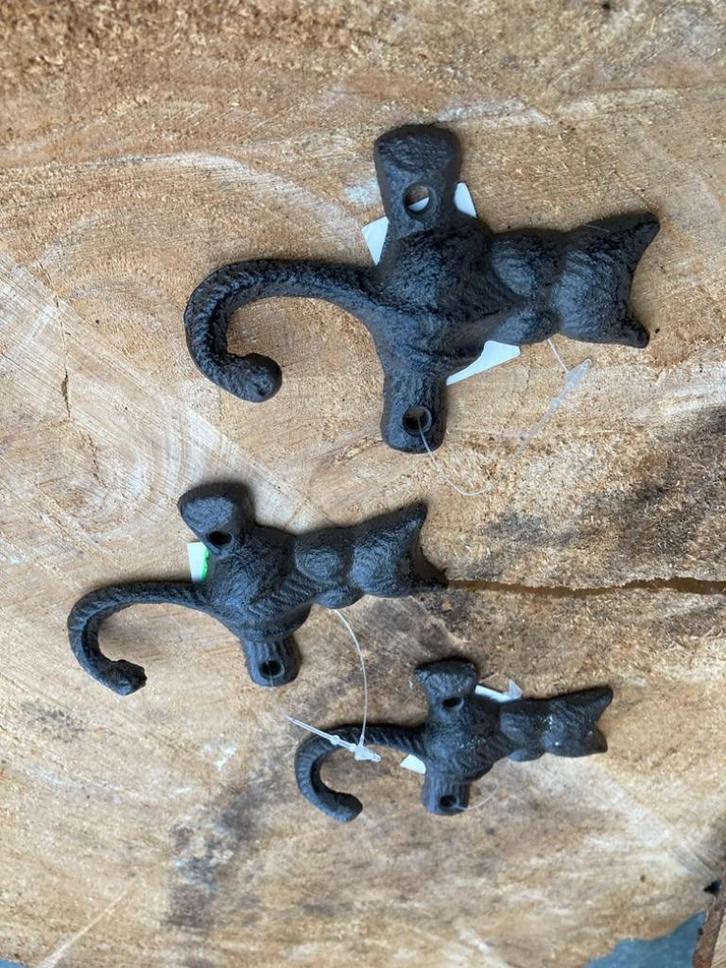 GIETIJZEREN KAPSTOKHAAK KAT 5 stuks nieuw, Huis en Inrichting, Woonaccessoires | Kapstokken, Nieuw, Wandhaken, Minder dan 100 cm