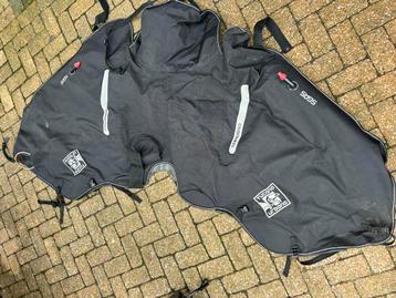 Tucano Beenkleed beschikbaar voor biedingen