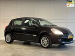 Renault Clio 1.2-16V Special Rip Curl / Airco / Cruise, Auto's, Renault, Voorwielaandrijving, Gebruikt, 4 cilinders, Zwart