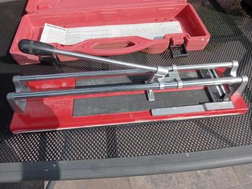 Tegelsnijtafel beschikbaar voor biedingen