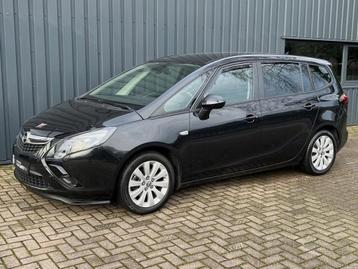 Opel Zafira Tourer 1.4 Cosmo 7p. NAVIGATIE!/7-PERSOONS!/APK!