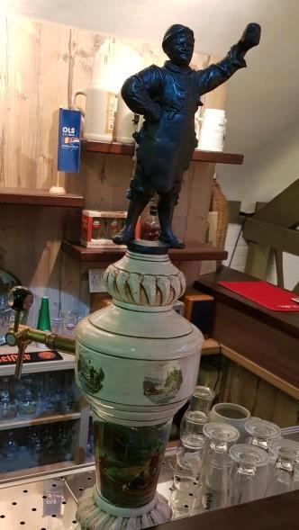 Gezocht. Deksel van porseleinen biertap zuil, Hobby en Vrije tijd, Overige Hobby en Vrije tijd, Gebruikt, Ophalen