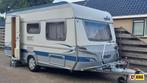 Fendt Saphir 450 QB incl. voortent en mover, Caravans en Kamperen, Caravans, Bedrijf, Treinzit, Overige typen, 4 tot 5 meter