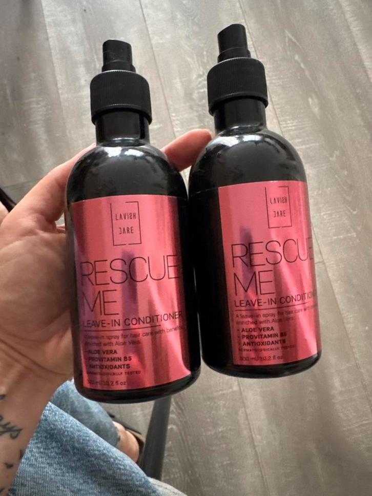 Lavish Care Rescue Me Leave-In Conditioner, Sieraden, Tassen en Uiterlijk, Uiterlijk | Haarverzorging, Zo goed als nieuw, Haarverzorger of -hersteller