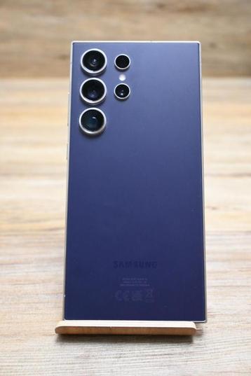 Samsung S24 Ultra 256GB in zeer nette staat ! beschikbaar voor biedingen