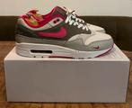 Nike Air Max 1 NBY Croc Fireberry 46, Kleding | Heren, Schoenen, Ophalen, Nieuw, Overige kleuren