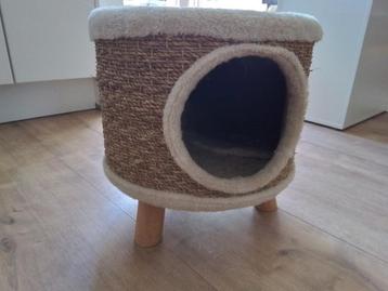 Leuke teddy kattenmand  beschikbaar voor biedingen