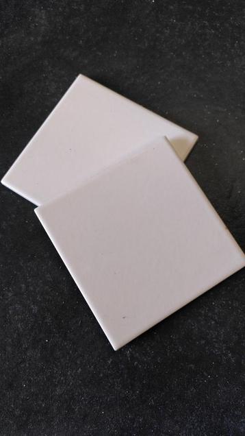 Restpartij wit wandtegeltje 10x10 5m2 beschikbaar voor biedingen