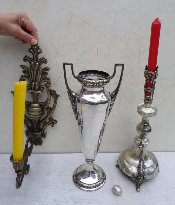 2 kandelaars en een verzilverde vaas, Huis en Inrichting, Woonaccessoires | Kandelaars en Kaarsen, Gebruikt, Kandelaar, 25 tot 50 cm