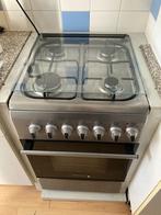 Fornuis., Witgoed en Apparatuur, Fornuizen, Ophalen, 4 kookzones, Zo goed als nieuw, Gas