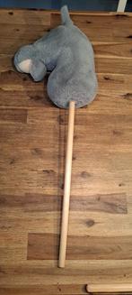 Hobby horse van Pipoos (zwarte en grijze), Ophalen, Paard