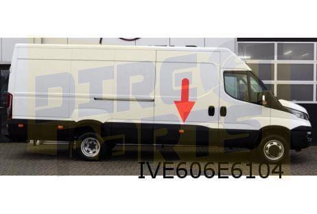 Iveco Daily (5/14-) stootlijst Rechts schuifdeur (L4 / bij b, Auto-onderdelen, Carrosserie en Plaatwerk, Overige automerken, Nieuw