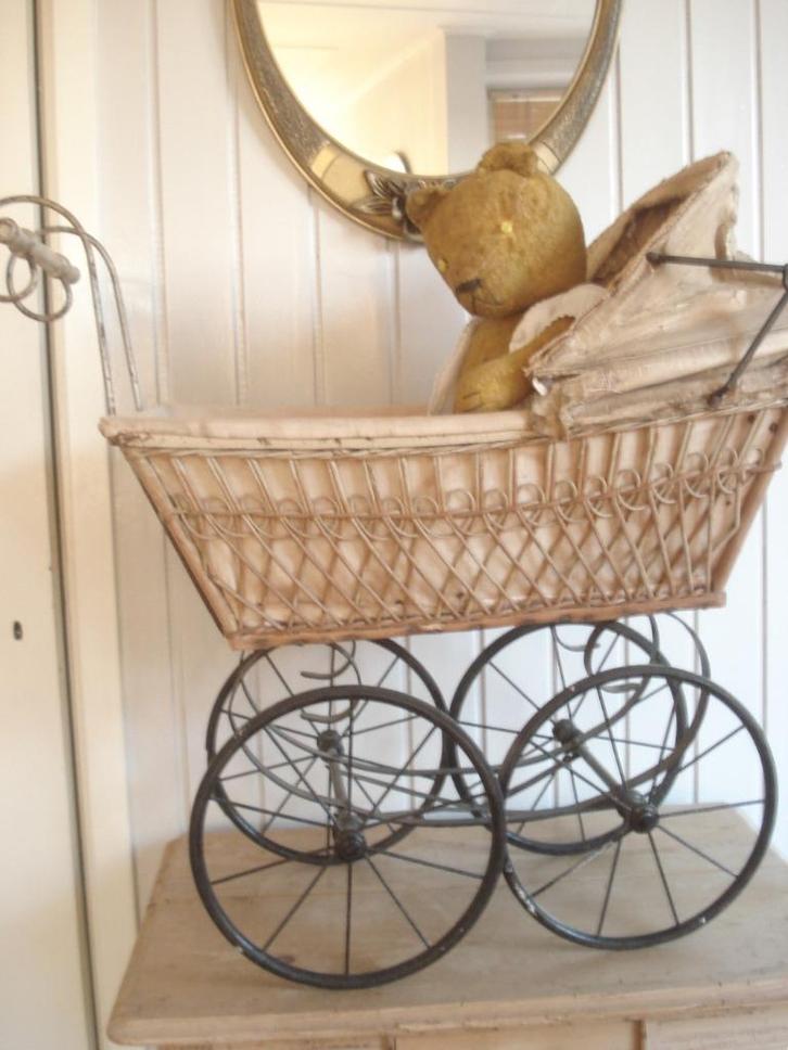 Poppenwagentje..., Antiek en Kunst, Antiek | Speelgoed, Ophalen