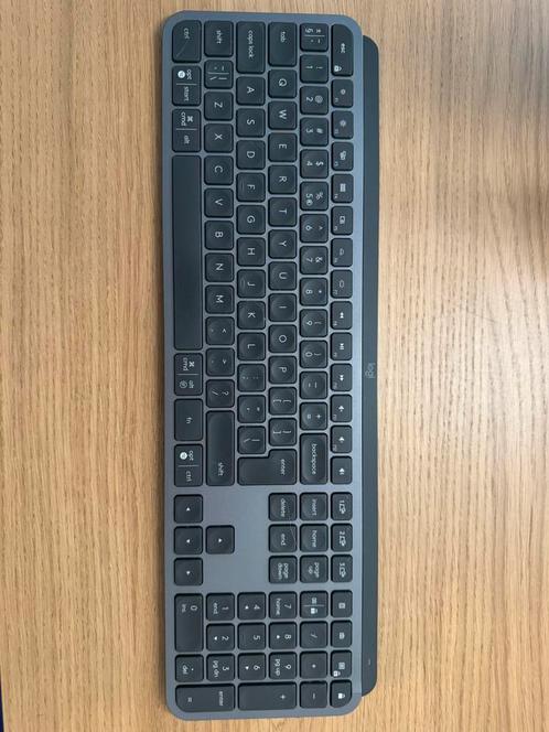 Logitech MX Keys - klein defect, Computers en Software, Toetsenborden, Zo goed als nieuw, Ophalen