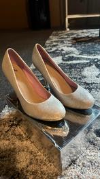 Leuke dames schoenen maat 38, Kleding | Dames, Schoenen, Gedragen, Ophalen of Verzenden, Sneakers of Gympen