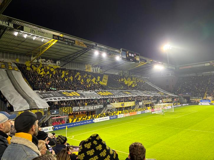 Voetbalplaatjes Plus Eredivisie 2025-2026 te ruil, Verzamelen, Sportartikelen en Voetbal, Zo goed als nieuw, Poster, Plaatje of Sticker