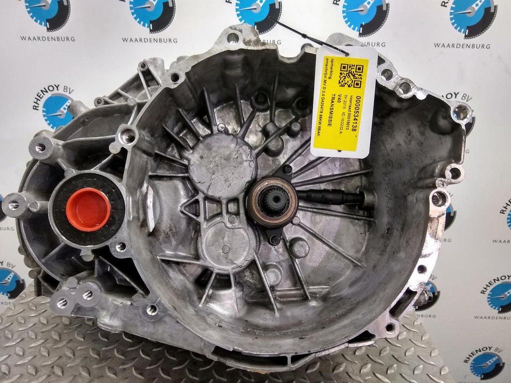 VOLVO V40 D2 TRANSMISSIE / VERSNELLINGSBAK 2015, Ophalen of Verzenden, Gebruikt, Stiba lid