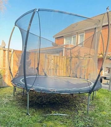 GRATIS trampoline zelf demonteren en ophalen beschikbaar voor biedingen