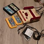 Nintendo Famicom NES with upgraded power board and AV output, Spelcomputers en Games, Spelcomputers | Nintendo NES, Ophalen of Verzenden