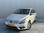 Mercedes-Benz B-Klasse 1.6 B180 5DRS Blue EFF 2012 Grijs, Auto's, Mercedes-Benz, Voorwielaandrijving, Stof, 74 €/maand, 4 cilinders