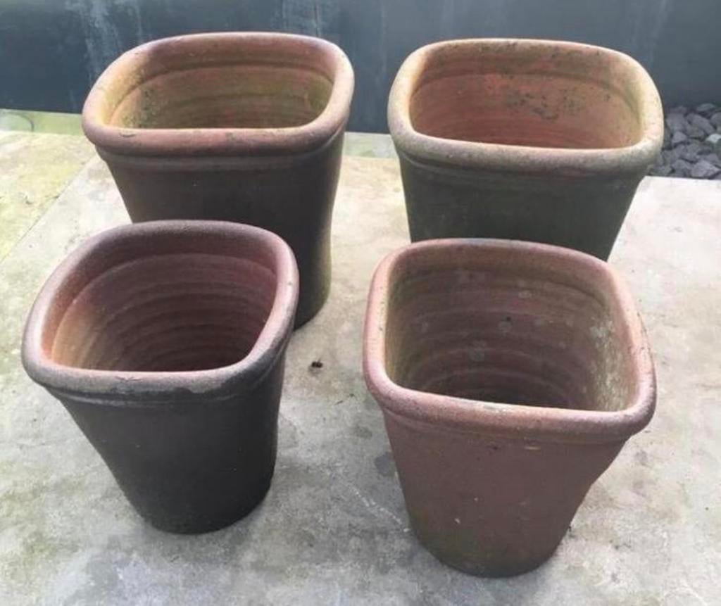 Oud Hollandse Terracotta Bloempotten Set Jaren '60, 25 tot 40 cm, Vierkant, Ophalen of Verzenden, Zo goed als nieuw