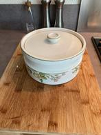 Wedgwood Wild Apple schaal met deksel (2x), Huis en Inrichting, Keuken | Servies, Wedgwood, Schaal of Schalen, Ophalen of Verzenden