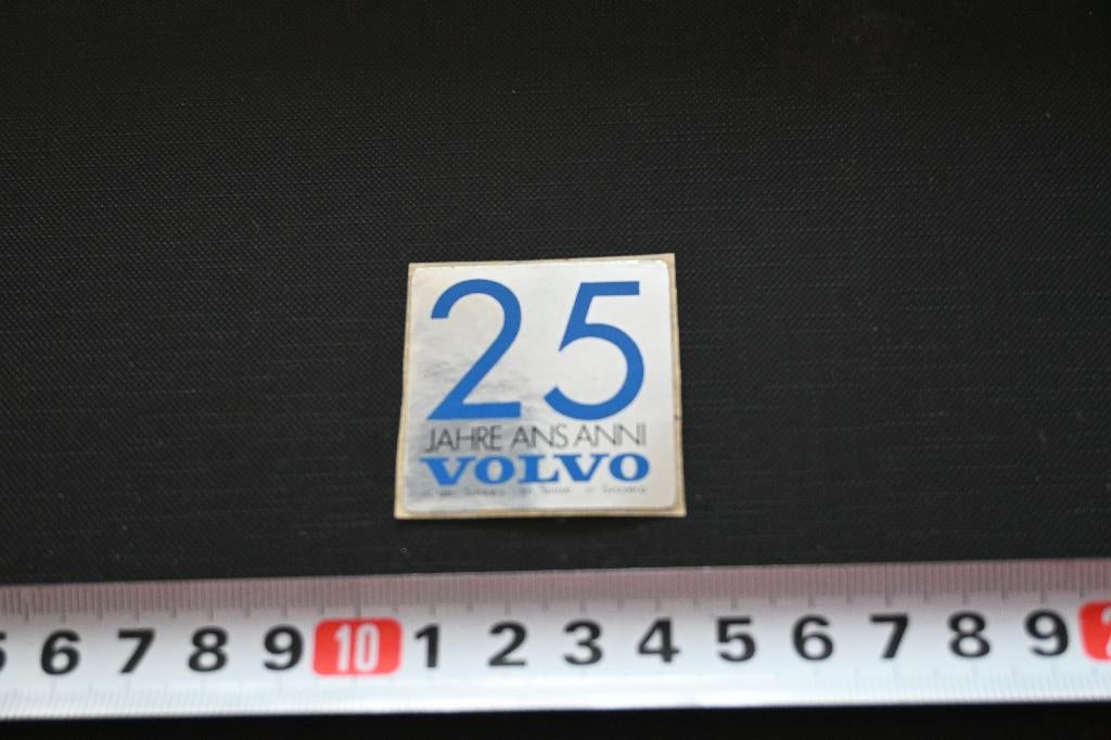 sticker 25 jahre ans anni VOLVO in schweiz suisse svizzera, Ophalen, Zo goed als nieuw