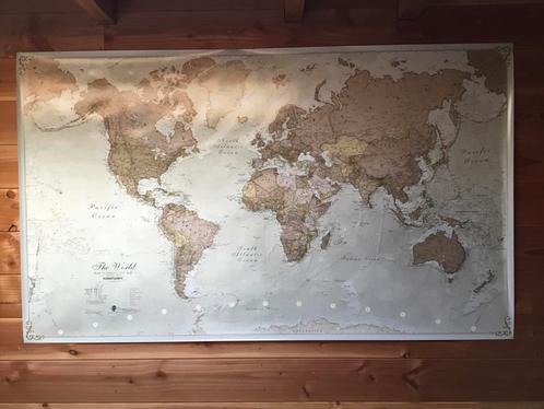 Mooie grote wereldkaart in de oude stijl (oldlook), Antiek en Kunst, Antiek | Schoolplaten, Aardrijkskunde, Ophalen of Verzenden