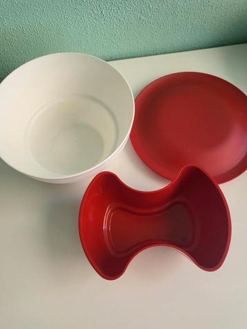 Tupperware set - Schalen en deksel beschikbaar voor biedingen