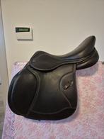 Ikonic light springzadel 16,5 inch, bruin met lak accenten, Dieren en Toebehoren, Paarden en Pony's | Zadels, Ophalen, Zo goed als nieuw